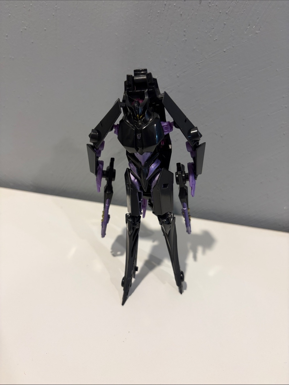 Hasbro Transformers Prime Airachnid